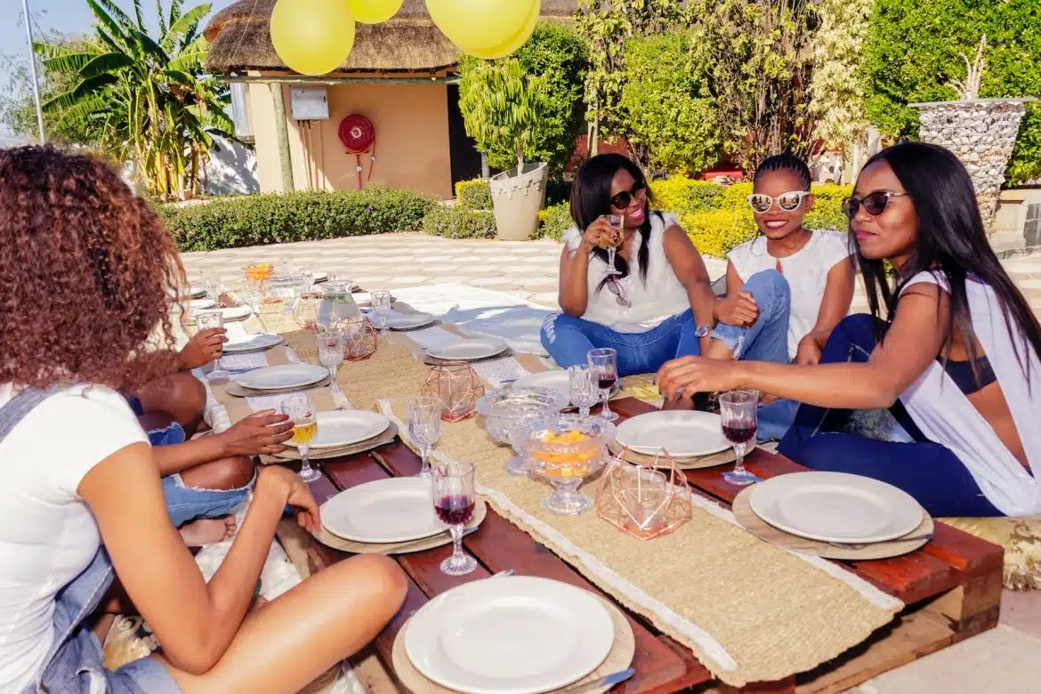 repas partagé entre colocataires